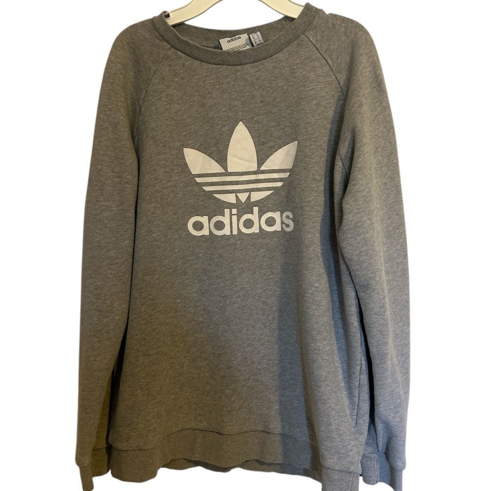 Adidas Originals Trefoil Crew Sweatshirt in Grey Heather Size Medium